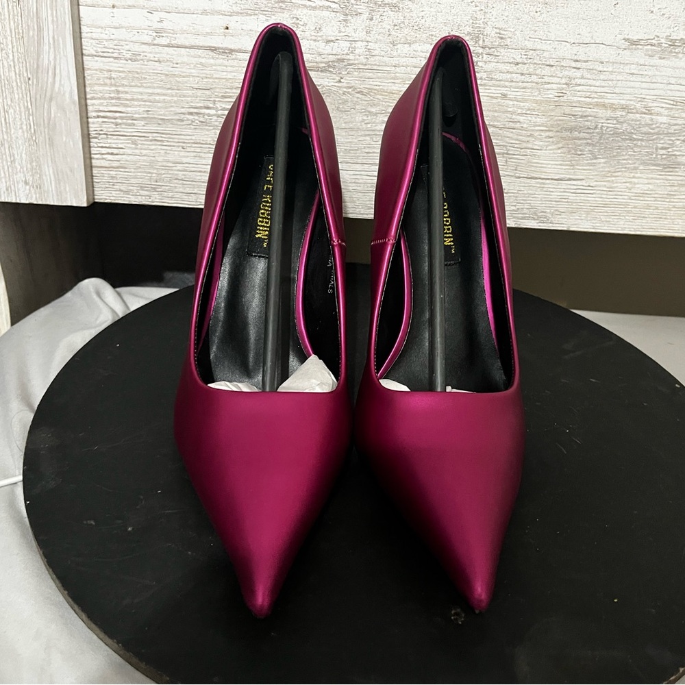 Elegant Magenta Women's Heels